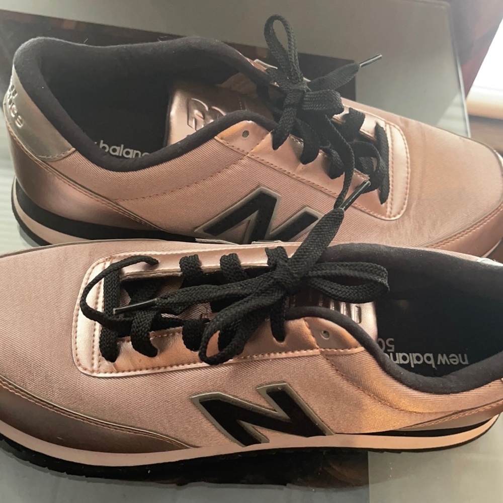 Running shoes